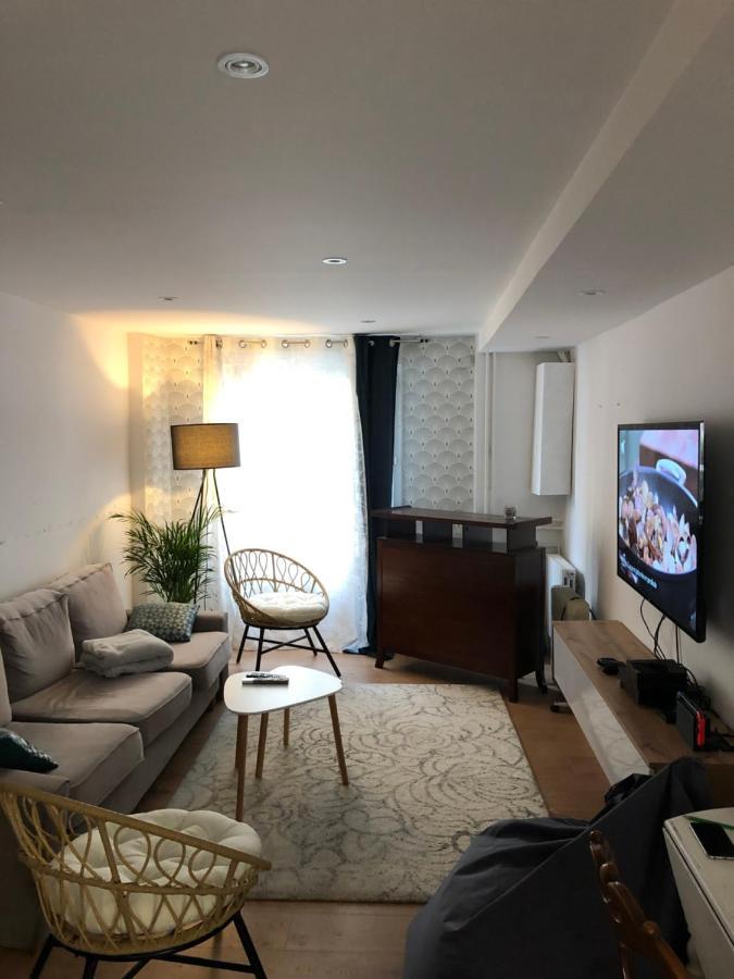 Agreable Maison De Ville ,Calme Avec Tous Les Commerces A 150M Cherbourg-en-Cotentin Exterior photo